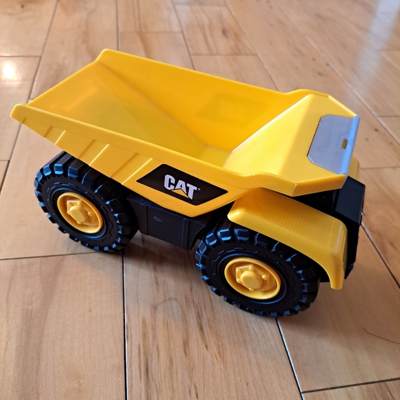 CAT Construction Tough Machines Toy Dump Truck 10" w/ Realistic Sounds & Lights - Picture 2 of 5